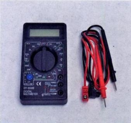 图13-2 DT-830型数字式万用表 图13-2 DT-830型数字式万用表